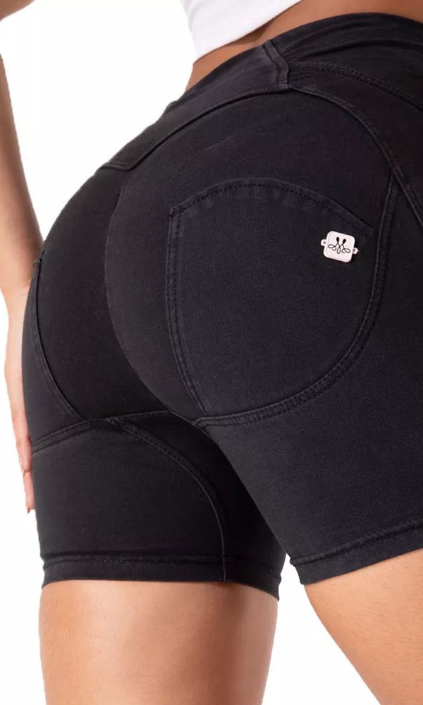 MW+ Zipper Shorts Schwarz