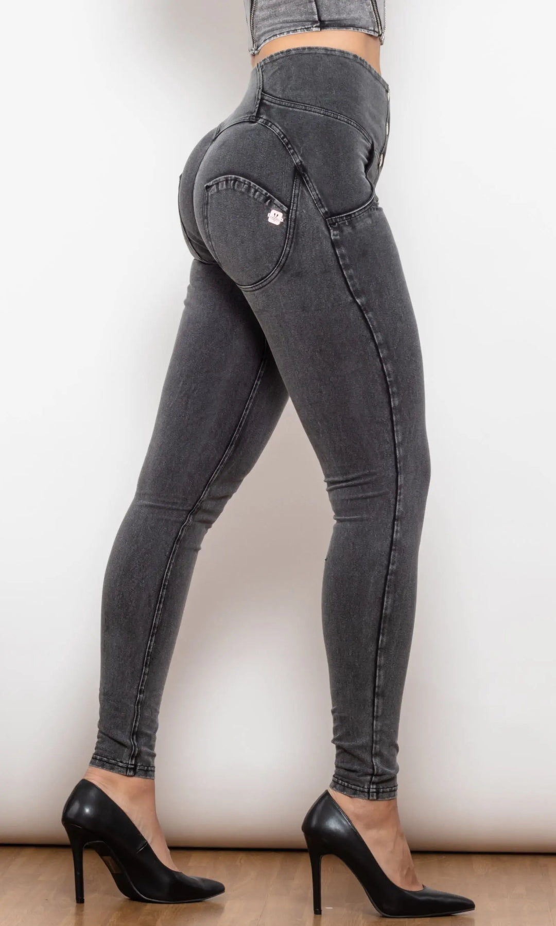 Damen Push Up Jeans High Waisted, grau, figurbetonte Silhouette, modisch und vielseitig kombinierbar
