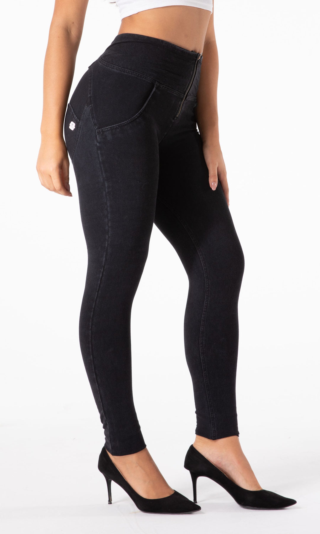 MW zipper Damen Push Up High Waisted Jeans in Schwarz – figurformende, stylishe Damenjeans mit hoher Taille, perfekter Sitz und modernem Design