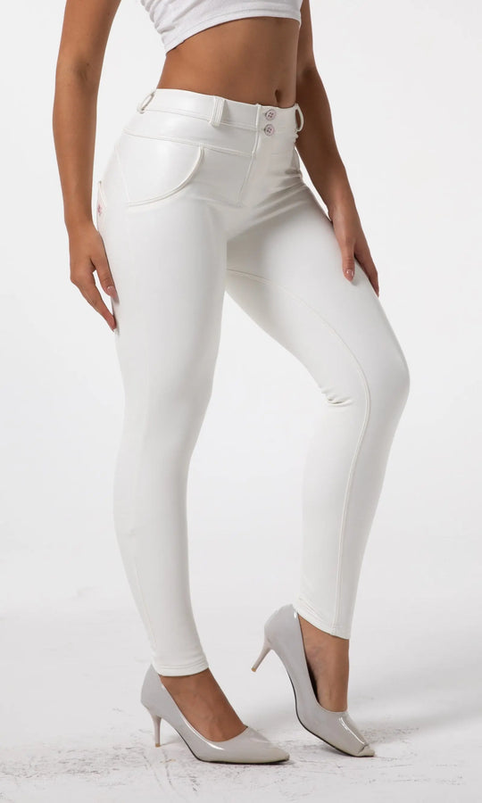 Push Up Lederhose Damen Weiß Figur-verbessernde, komfortable Shapewear-Hose mit modernem Stil