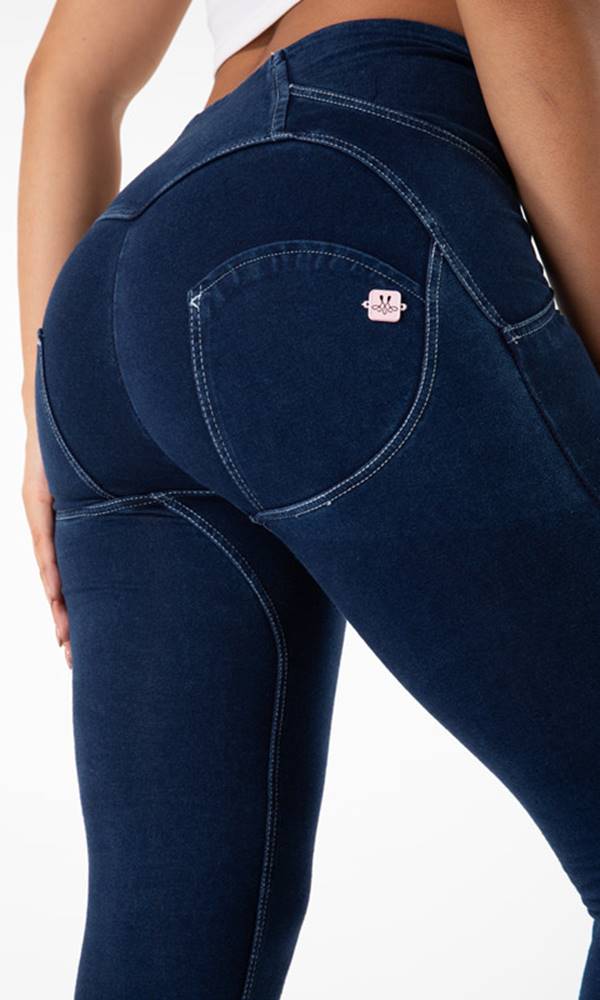 Schicke Damen Push-Up Jeans für ein attraktives Auftreten und Wohlbefinden.