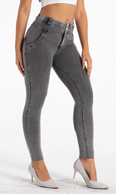 MW Push-Up Jeans in Grau – Figurbetonte Jeggings für einen selbstbewussten Look. Betone deine Kurven und trage Stolz zu jedem Outfit!"
